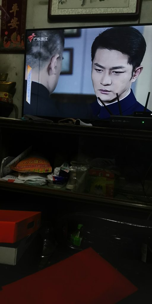 狗血电视剧，播完普通话就开始播粤语-影视社区-兴趣-猫匿社区