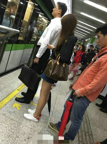 地铁上被说偷拍？看如何教科书式应对-猫匿社区