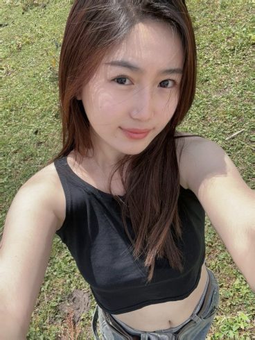 美美的自拍-猫匿社区