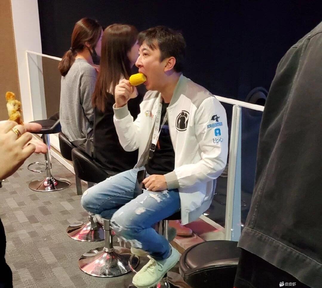 此刻过去给他说什么，能改变命运-猫匿