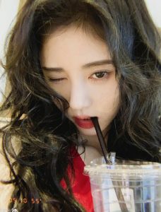 女明星妆面好好看-猫匿