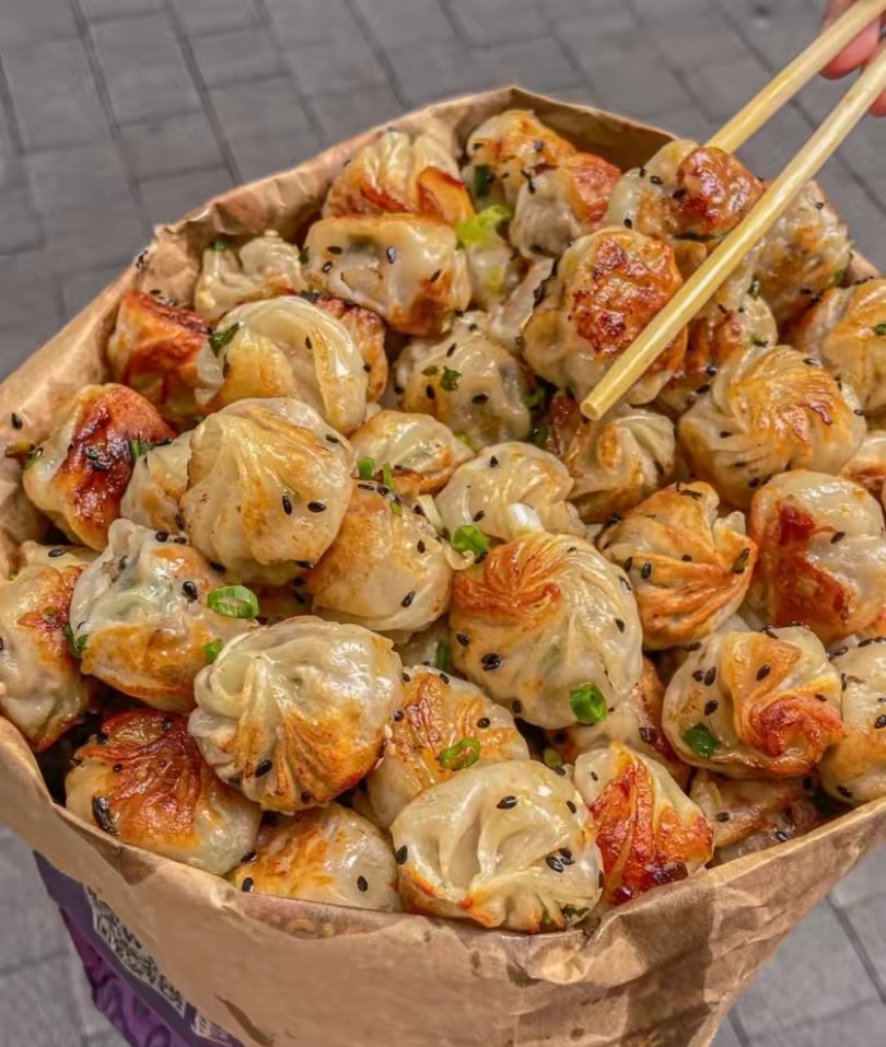 你们第一次和异性约会吃的是什么-猫匿