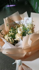 迟来的情人节-猫匿