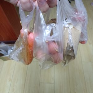 今天卖烤肠啦-猫匿